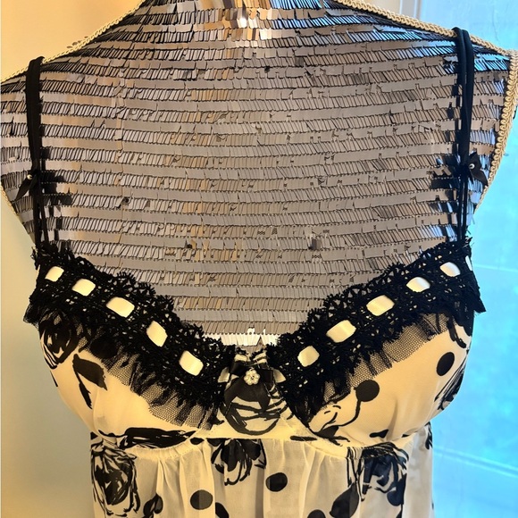 IN BLOOM Black and White Floral Robe and Nightie Set | Size Large - Picture 7 of 14